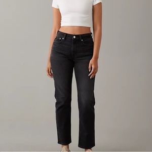 AE Size 4 Straight Leg Boyfriend Black Jeans